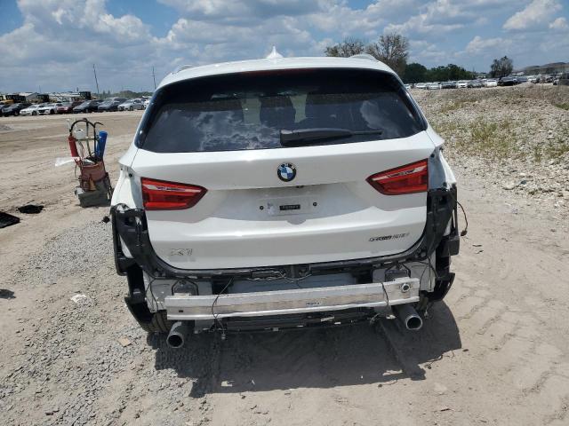 WBXHU7C56K5N47113 - 2019 BMW X1 SDRIVE28I WHITE photo 6