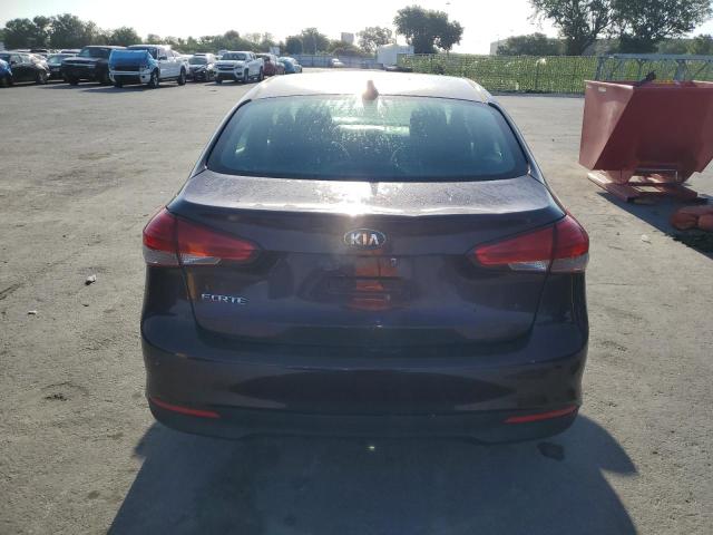 3KPFL4A73JE222948 - 2018 KIA FORTE LX MAROON photo 6