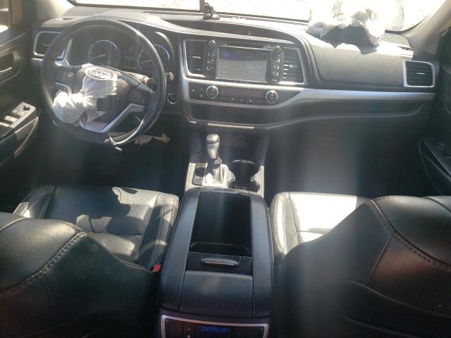 5TDJKRFH4GS258139 - 2016 TOYOTA HIGHLANDER XLE GRAY photo 8