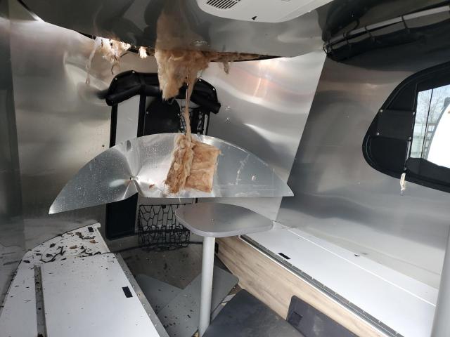 1SMG4DC13JJ203777 - 2018 AIRS CAMPER ვერცხლისფერი ფოტო 6