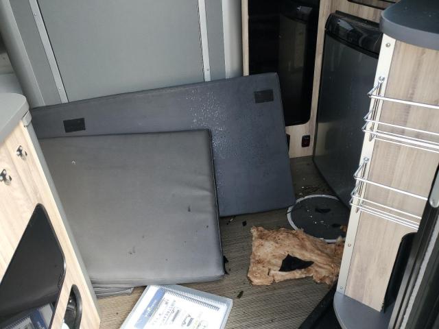 1SMG4DC13JJ203777 - 2018 AIRS CAMPER ვერცხლისფერი ფოტო 9