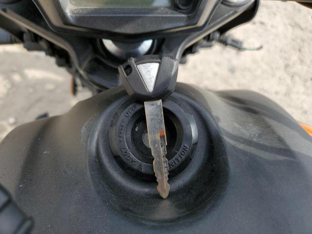 JKAENEL19NDA00083 - 2022 KAWASAKI EN650 L TWO TONE photo 8