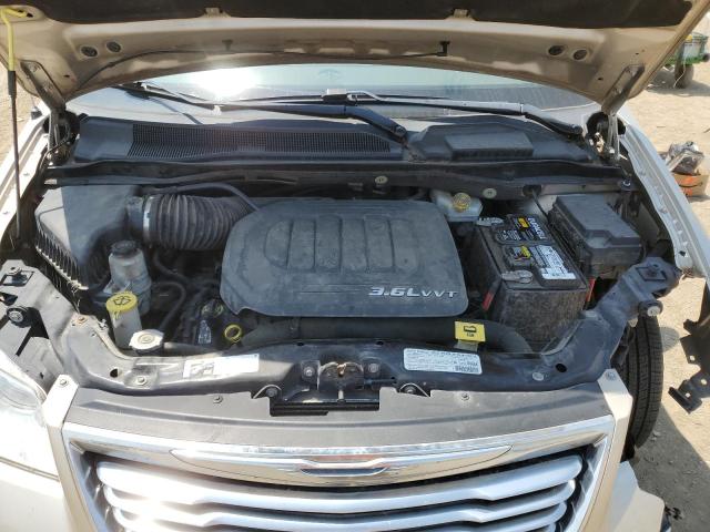 2C4RC1CG2DR632605 - 2013 CHRYSLER TOWN & COU TOURING L GOLD photo 12