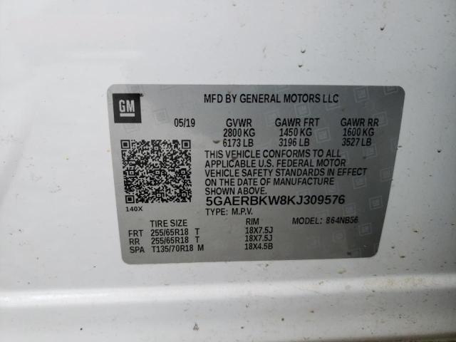 5GAERBKW8KJ309576 - 2019 BUICK ENCLAVE ESSENCE WHITE photo 13