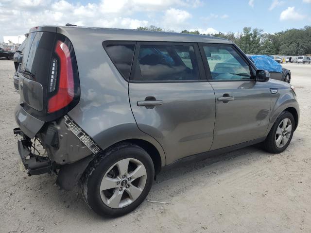 KNDJN2A27J7517435 - 2018 KIA SOUL GRAY photo 3