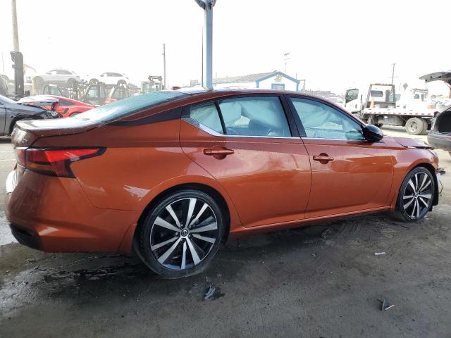 1N4BL4CV6NN350909 - 2022 NISSAN ALTIMA SR ORANGE photo 3