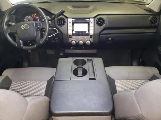 5TFRW5F12HX220357 - 2017 TOYOTA TUNDRA DOUBLE CAB SR/SR5 BLACK photo 8