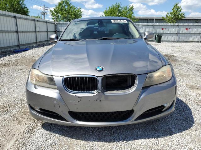 WBAPH7C5XBE130815 - 2011 BMW 328 I GRAY photo 5