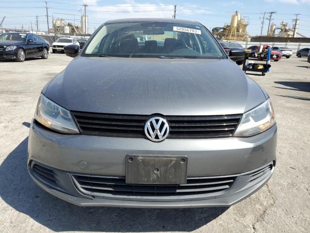 3VW2K7AJ4DM398218 - 2013 VOLKSWAGEN JETTA BASE Մոխրագույն լուսանկար 5