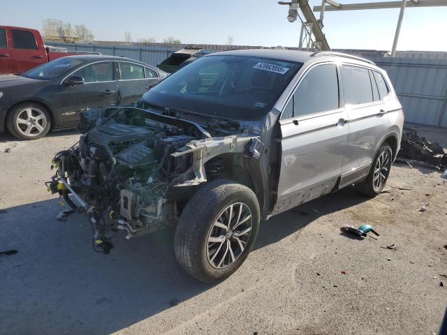 2020 VOLKSWAGEN TIGUAN SE, null