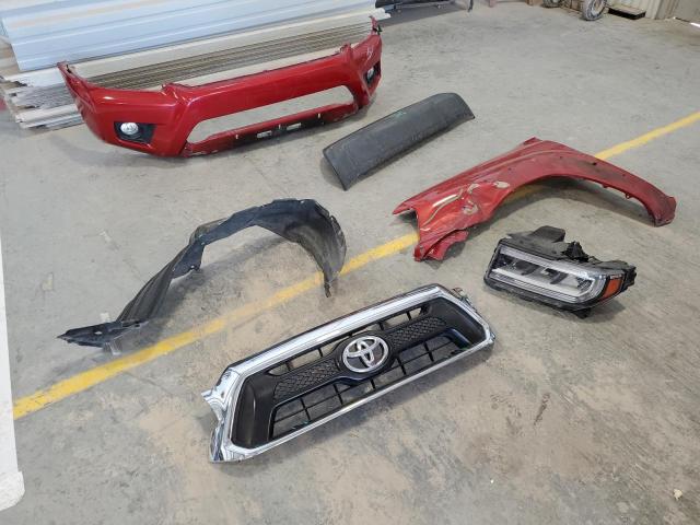 3TMJU4GN9FM192929 - 2015 TOYOTA TACOMA DOUBLE CAB PRERUNNER RED photo 12