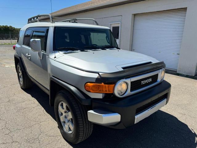 JTEBU11F870071507 - 2007 TOYOTA FJ CRUISER SILVER photo 4