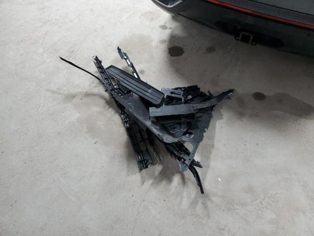 1V21E2CA7LC231971 - 2020 VOLKSWAGEN ATLAS CROS SE GRAY photo 13