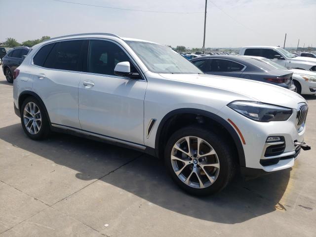 5UXCR6C01LLL74734 - 2020 BMW X5 XDRIVE40I WHITE photo 4