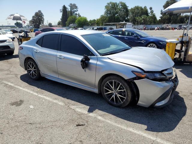 4T1G11AK9RU841558 - 2024 TOYOTA CAMRY SE NIGHT SHADE SILVER photo 4