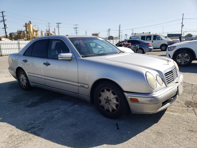 WDBJF70H4XA789922 - 1999 MERCEDES-BENZ E 430 SILVER photo 4