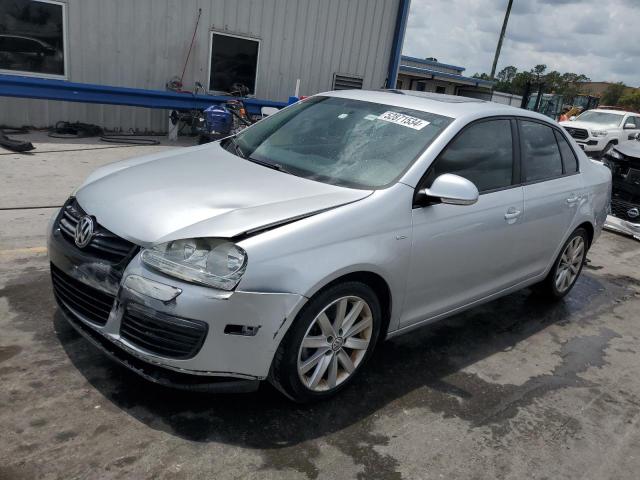 2010 VOLKSWAGEN JETTA WOLFSBURG, 