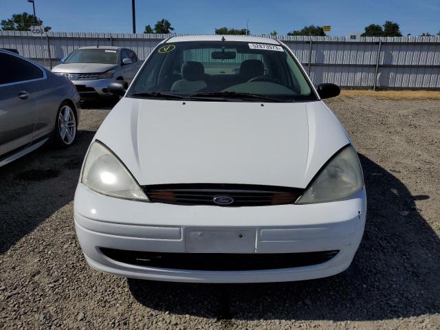 1FAFP33P01W249371 - 2001 FORD FOCUS LX WHITE photo 5