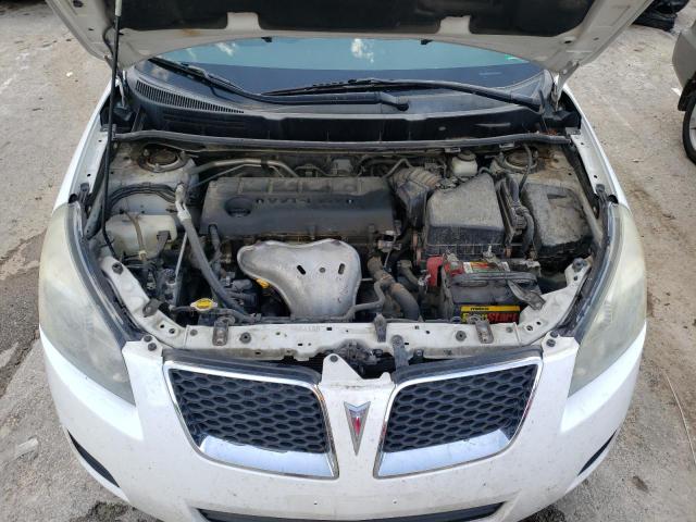 5Y2SP67049Z418146 - 2009 PONTIAC VIBE WHITE photo 11