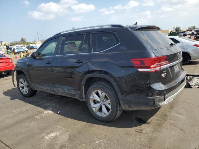 1V2CR2CA1JC563947 - 2018 VOLKSWAGEN ATLAS SE Чорний фото 2