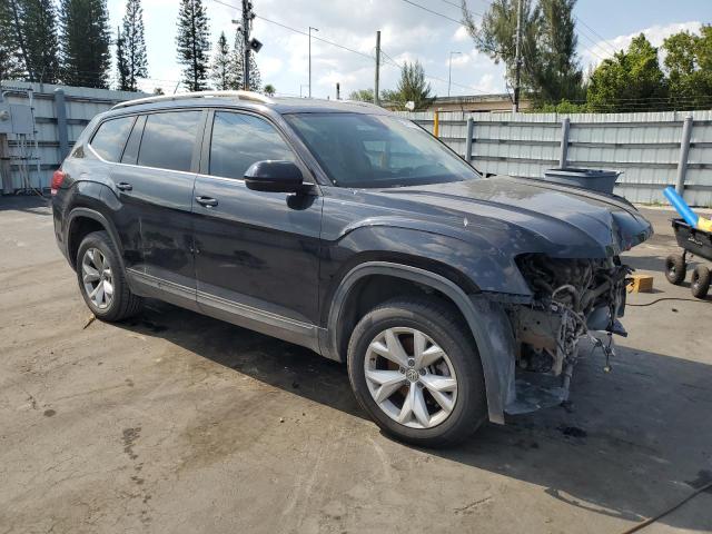 1V2CR2CA1JC563947 - 2018 VOLKSWAGEN ATLAS SE Чорний фото 4