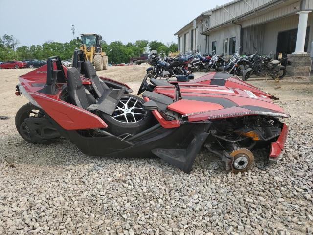 57XAAPFA4J8129119 - 2018 POLARIS SLINGSHOT SL TWO TONE photo 1