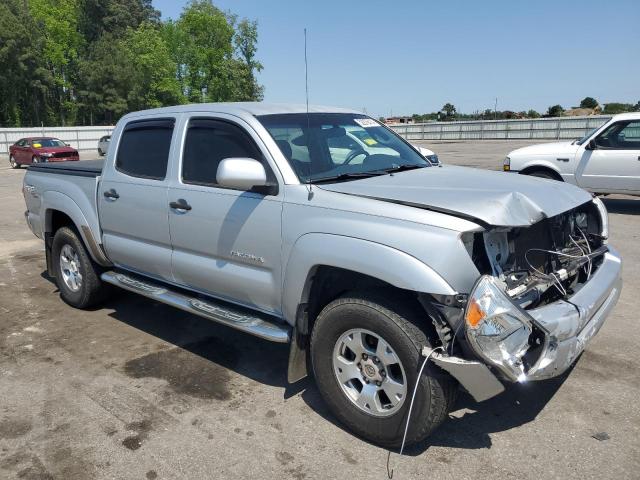 3TMJU62N68M055727 - 2008 TOYOTA TACOMA DOUBLE CAB PRERUNNER GRAY photo 4