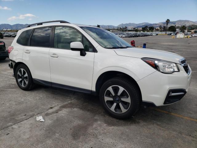 JF2SJAGC8JH449460 - 2018 SUBARU FORESTER 2.5I PREMIUM WHITE photo 4