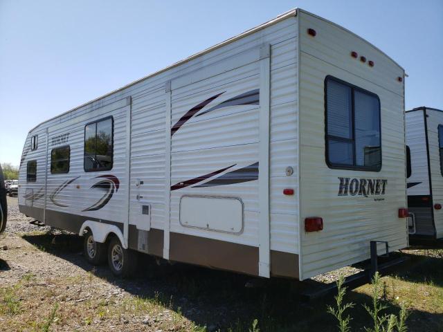 4YDT32B25B7201074 - 2011 KEYSTONE HORNET WHITE photo 3