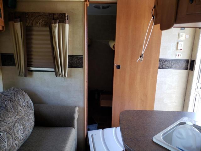 4YDT32B25B7201074 - 2011 KEYSTONE HORNET WHITE photo 5