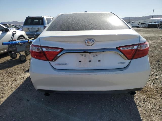 4T1BK1FK0HU581128 - 2017 TOYOTA CAMRY XSE WHITE photo 6