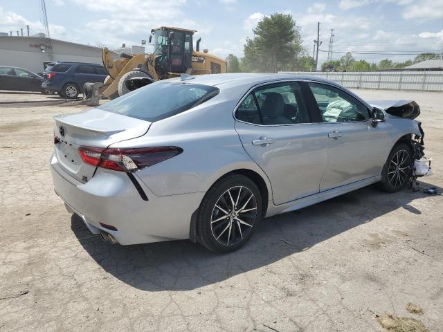 4T1G11BK5RU125710 - 2024 TOYOTA CAMRY SE NIGHT SHADE SILVER photo 3