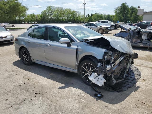 4T1G11BK5RU125710 - 2024 TOYOTA CAMRY SE NIGHT SHADE SILVER photo 4