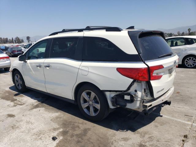 5FNRL6H78JB064437 - 2018 HONDA ODYSSEY EXL WHITE photo 2