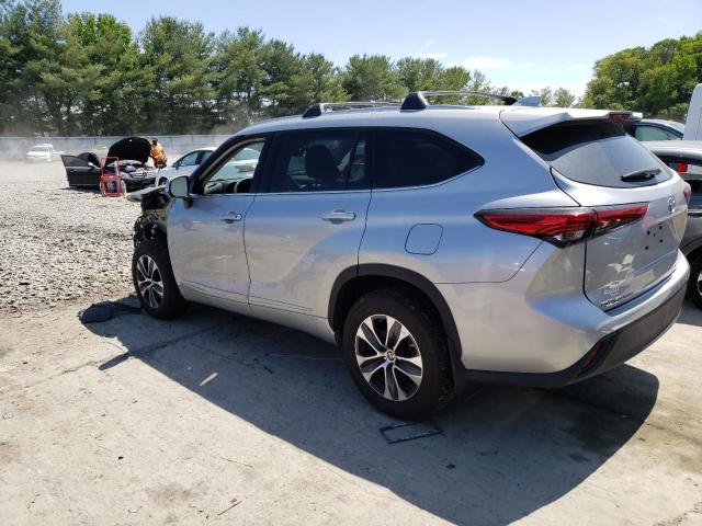 5TDGZRBH9MS158660 - 2021 TOYOTA HIGHLANDER XLE Silber Foto 2