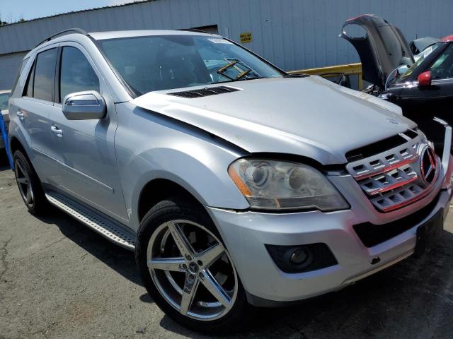 4JGBB8GB5AA558863 - 2010 MERCEDES-BENZ ML 350 4MATIC SILVER photo 4