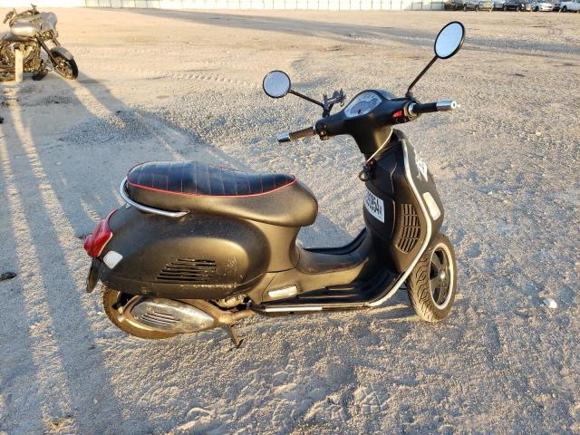 2014 VESPA GTS 300 SUPER, 