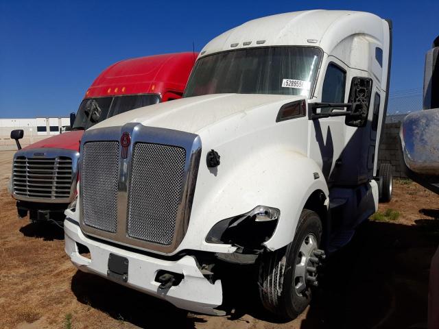 1XKYDP9X9KJ240696 - 2019 KENWORTH CONSTRUCTI T680 WHITE photo 2