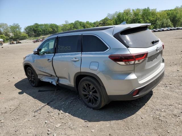 5TDJZRFH9KS573538 - 2019 TOYOTA HIGHLANDER SE SILVER photo 2