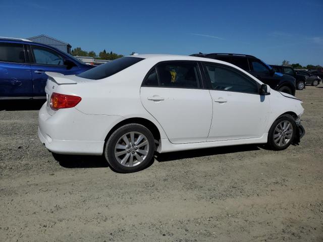 1NXBU4EE8AZ373494 - 2010 TOYOTA COROLLA BASE WHITE photo 3