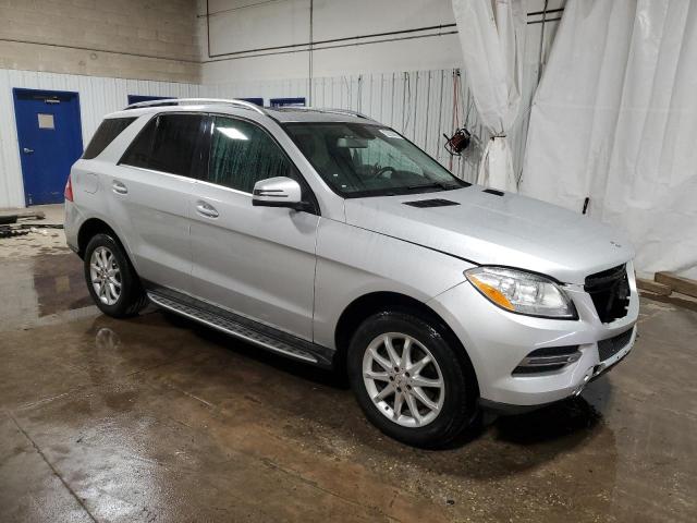 4JGDA5HB2EA428926 - 2014 MERCEDES-BENZ ML 350 4MATIC SILVER photo 4