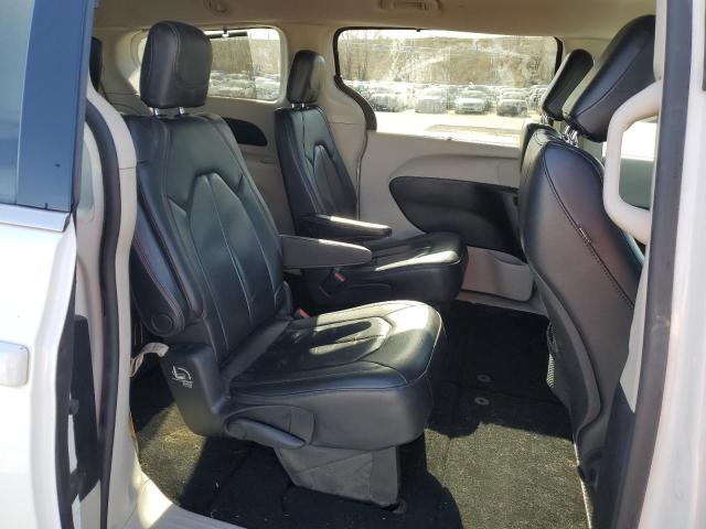2C4RC1BG7KR650905 - 2019 CHRYSLER PACIFICA TOURING L WHITE photo 11