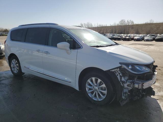 2C4RC1BG7KR650905 - 2019 CHRYSLER PACIFICA TOURING L WHITE photo 4