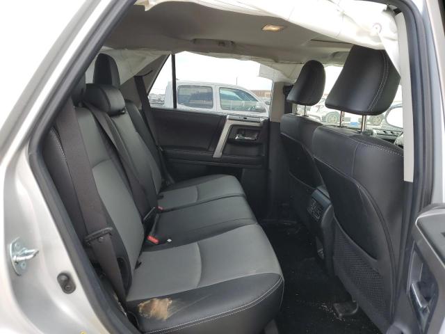 JTENU5JR6N6012349 - 2022 TOYOTA 4RUNNER SR5/SR5 PREMIUM 银色 照片 10