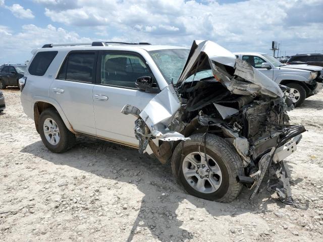 JTENU5JR6N6012349 - 2022 TOYOTA 4RUNNER SR5/SR5 PREMIUM 银色 照片 4