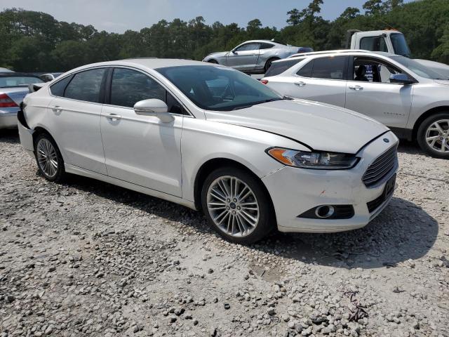 3FA6P0HD1ER184424 - 2014 FORD FUSION SE WHITE photo 4