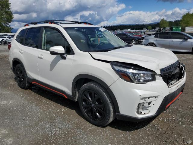 JF2SKAPCXKH428222 - 2019 SUBARU FORESTER SPORT WHITE photo 4