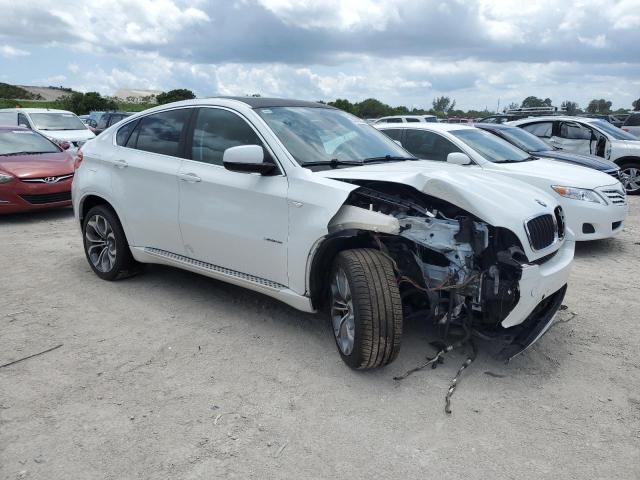 5UXFG8C56CLZ97034 - 2012 BMW X6 XDRIVE50I WHITE photo 4