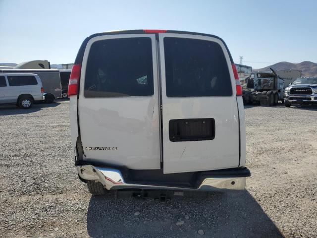 1GAZGPF1XJ1341180 - 2018 CHEVROLET EXPRESS G3 LT WHITE photo 6