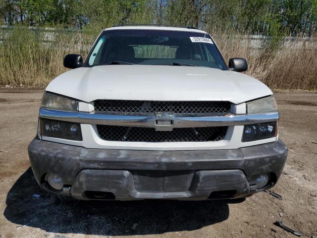 3GNEC12Z25G275359 - 2005 CHEVROLET AVALANCHE C1500 WHITE photo 5